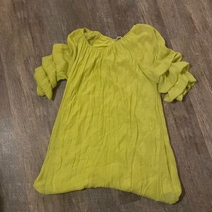Lime green dress with cute sleeves. Size XXL.